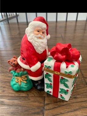 PartyLite Red and White Santa with Gift Figurine